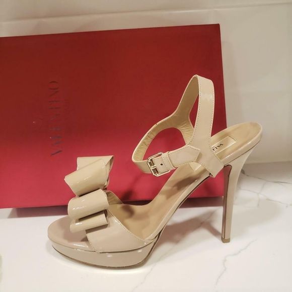 FINAL PRICE Valentino Nude Tan Beige Bow High Heel Pumps w ankle strap sandals - Picture 2 of 7